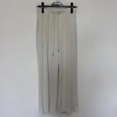 GU ワイドパンツ