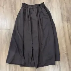 【美品】GU タフタ　フレアスカート