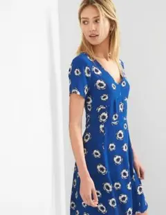 【美品】GAP　ギャップ　花柄　ワンピース　半袖　Vネック　青　USインポート