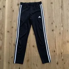 adidas 10分丈　レギンスパンツ ブラック ロゴ入り　150のサムネイル
