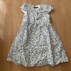 BeBe 花柄 半袖ワンピース 130