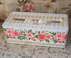 ＊デコパージュ薔薇雑貨**ティッシュケース**♪︎エリザベス柄♪︎ デコパージュ薔薇雑貨**ティッシュケース**♪︎エリザベス柄