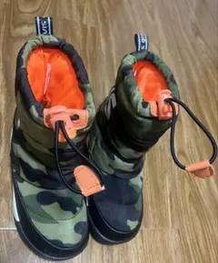 未使用に近い　GRAVISキッズスノーブーツ　撥水