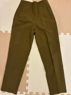 【ZARA】ハイウエストテーパードパンツ オリーブグリーン