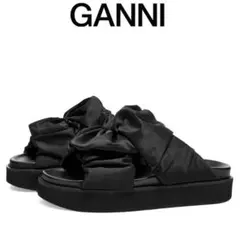 GANNI（ガニー）のフリル厚底サンダル、ブラックのサムネイル