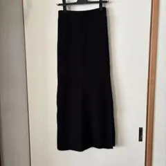 黒 リブ編み 横スリット入り ロングスカート