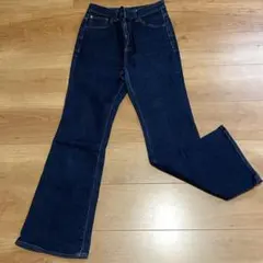 【GU】ダークブルーのフレアデニム