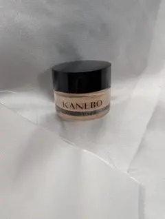 商品名 カネボウ ライブリースキン ウェア ミニサイズ