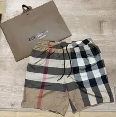 HRKさん専用 新品 BURBERRYスイムショーツ アーカイブベージュ Mのサムネイル