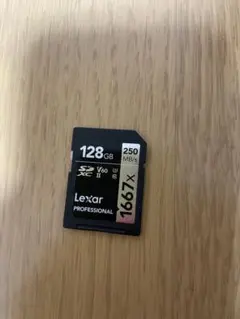 ヴ*ー様 Lexar Professional 128GB SDカード 2000 - メルカリ