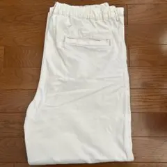 ホワイトパンツ