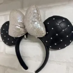 GW セール[ディズニー]ミッキー耳カチューシャ 黒とシルバー　(未使用）