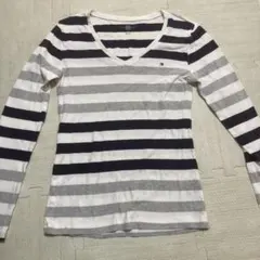 Tommy Hilfiger ストライプ Vネック 長袖Tシャツ
