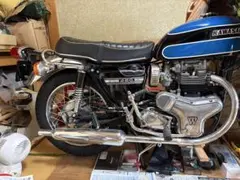カワサキW1S W1SA W3オイルタンクプロテクター黒色のサムネイル