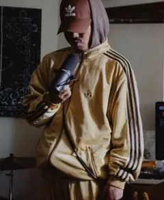 【美品 adidas ベロア 即売モデル ベッケンバウワー ベージュ 黒 茶】