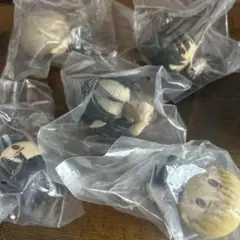 一番くじ　進撃の巨人　H賞 ちょこのっこフィギュア　5種