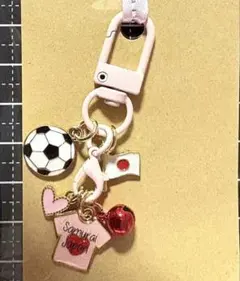 573 サッカー キーホルダー チャーム ピンク Samurai Japanのサムネイル