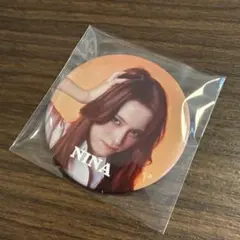 NiziU ニナ New EvoNUtion ランダム 缶バッチ 缶バッジ ③ - メルカリ