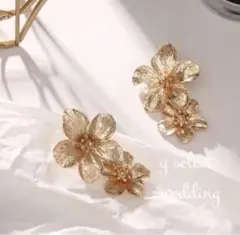 花ピアス(ゴールド)