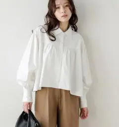 SUGAR BISKET フェミニン　ぽわん袖クロップド丈のサムネイル