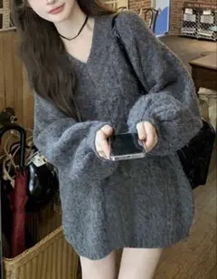 グレー Vネック ニット ミニ丈