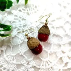 天然石赤珊瑚のどんぐりピアス　ハンドメイド