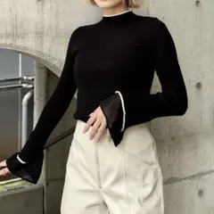 ムルーア ベルスリーブラインニット