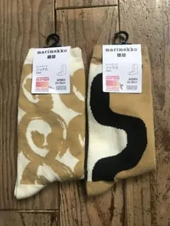 新品　ユニクロ　マリメッコ　ヒートテックソックス　2足組　23-25