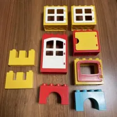レゴ　デュプロ　パーツ　窓　山型ブロック　など