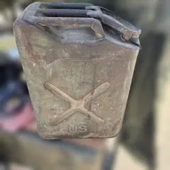 米軍放出品 U.S.M.C CAN WATER アルミ製(CONCO) ジェリ缶 - メルカリ