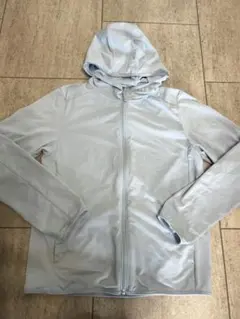 ユニクロ　 UNIQLO AIRism フード付き 150 水色