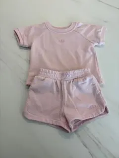 gapピンク Tシャツとショートパンツ セット 95.100