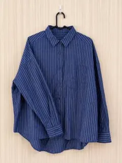 【美品】SALOON by BABYLONE ストライプシャツ（フリーサイズ）のサムネイル