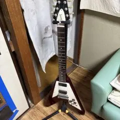 Gibson Flying V'67 Reissue Cherry 2005年製 - メルカリ