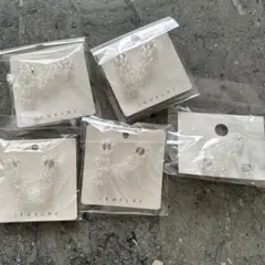 クリアビーズフラワー　ピアス5点まとめ売り