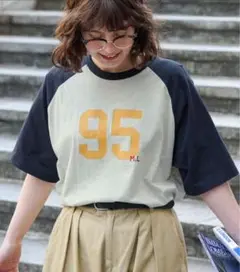 オーバーサイズナンバリングラグラン半袖Tシャツ