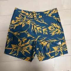 レア　THE NORTH FACE 花柄ショートパンツ