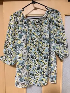 組曲　カットソー　花柄　シャーリング☆他商品まとめ買いで各々100円引き