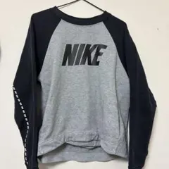 NIKE グレー ネイビー トレーナー