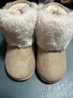 【極美品】キッズ用ファー付きベージュブーツ ムートン 15cm くまさん