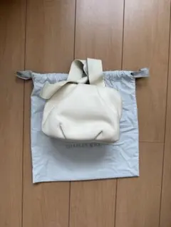 Charles &Keith バッグ