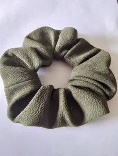 オリーブグリーン シュシュ テクスチャー生地