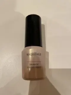 マキアージュ　ドラマティックエッセンスリキッド　オークル30