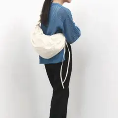 【雑誌掲載】cachecache フリルハンドルタックショルダーのサムネイル