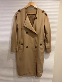 ベージュ ダブルブレスト トレンチコート M