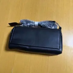 人気！話題！　ショルダーバッグ ビアズリー風　人気の黒！ 早い者勝ち！