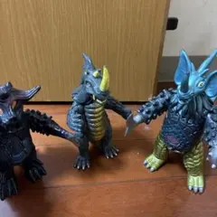 怪獣フィギュア 3体セット