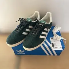 adidas gazelle スニーカー