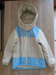 中綿コート ベージュと水色