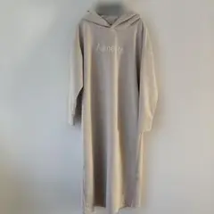美品　YAMADAYA vin フード付きロングワンピース ベージュ